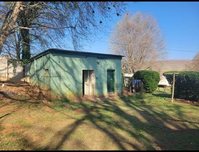 BEDROOM CLUB FOR SALE IN HIMEVILLE
